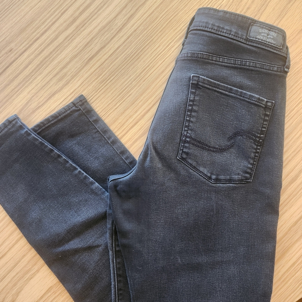 Womens Levis Sz 30